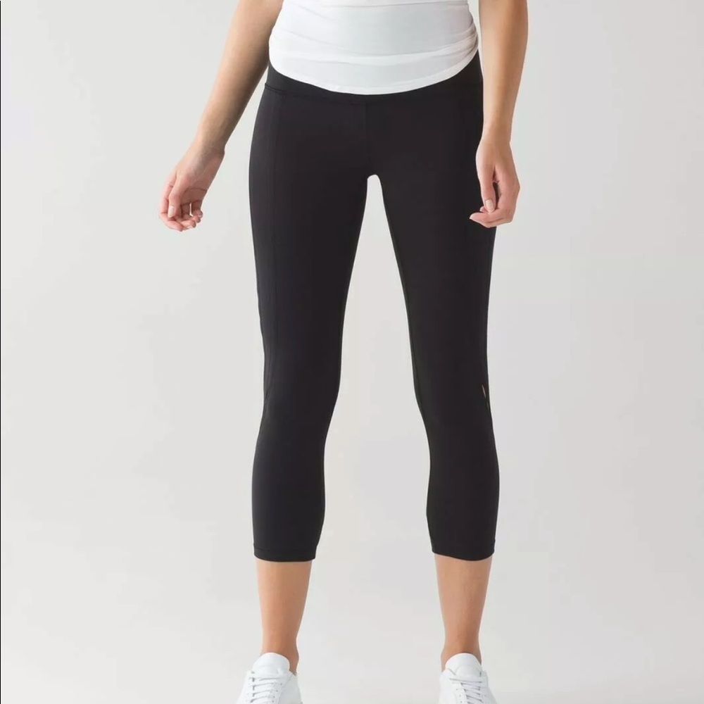 Lululemon Wunder Under Crop III New